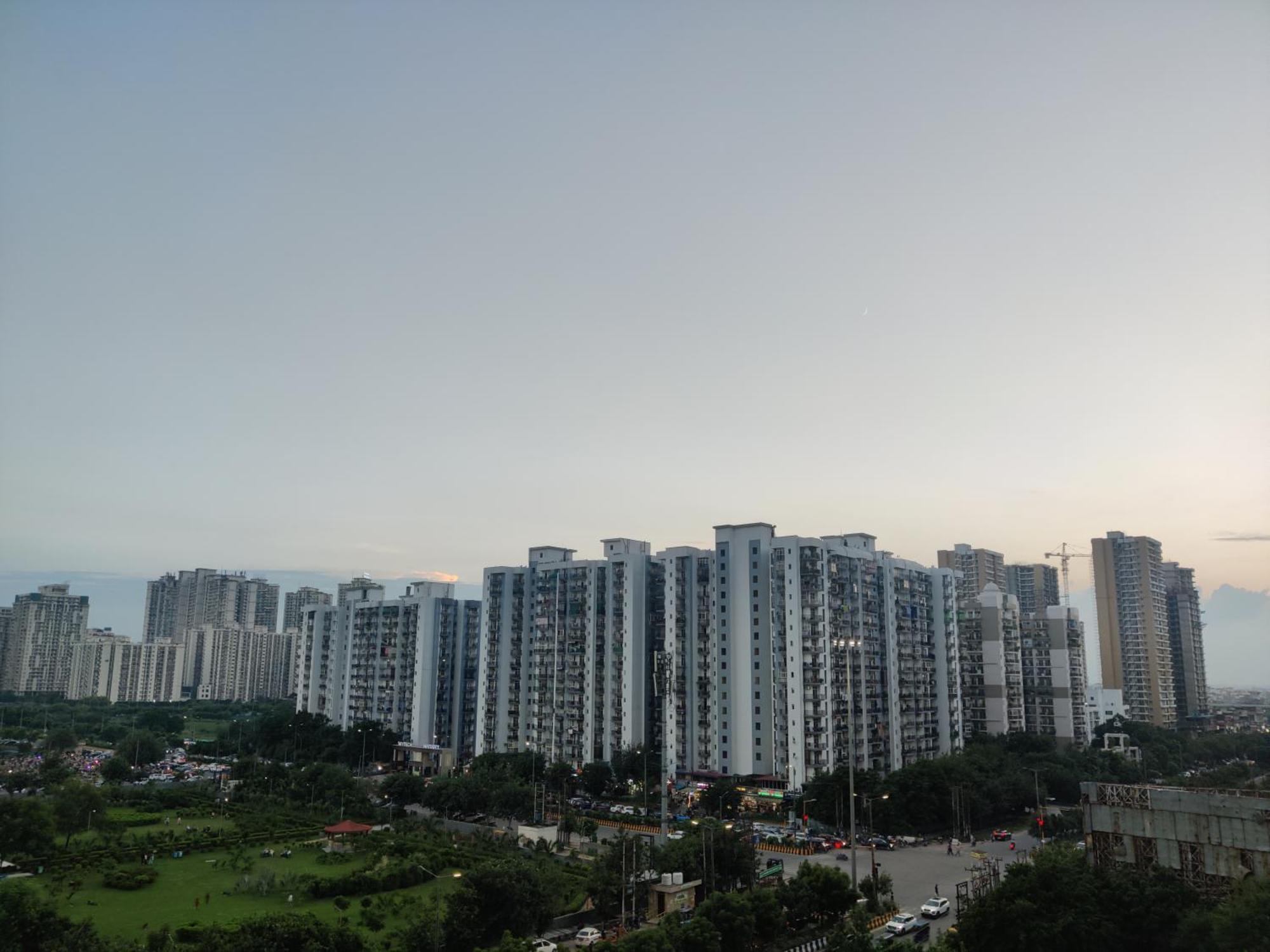 The Forest Stays-Luxury Studio Apartment In Noida Exterior photo